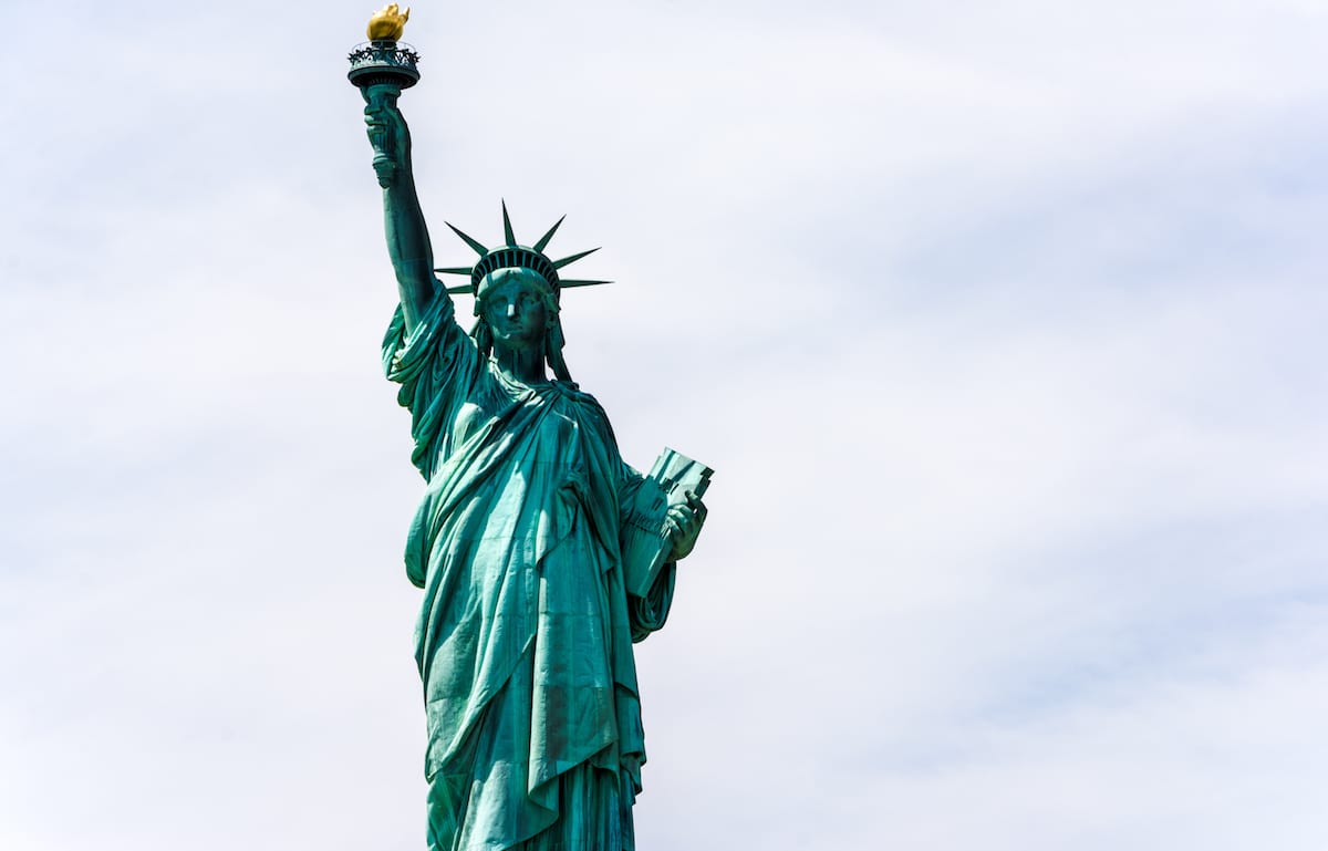 statue of liberty US Visa application