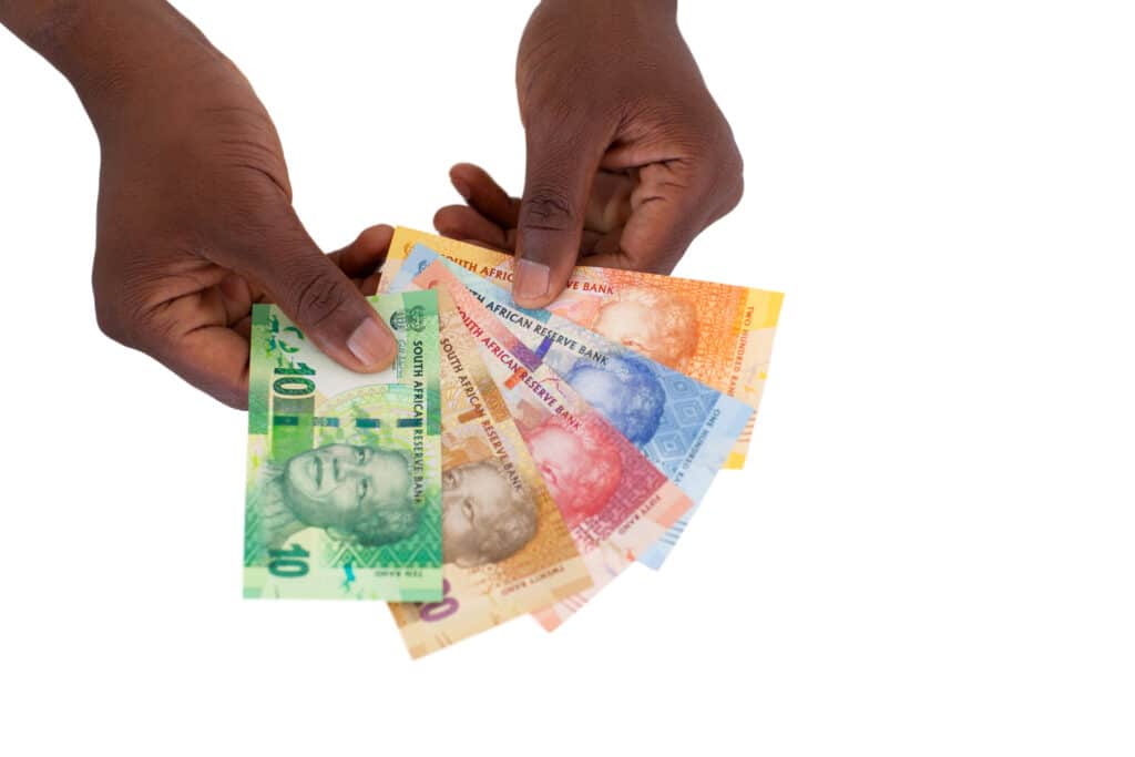 dinero de sudafrica