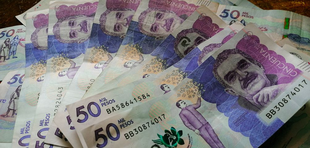 the colombian peso is one way you can send money to bancolombia