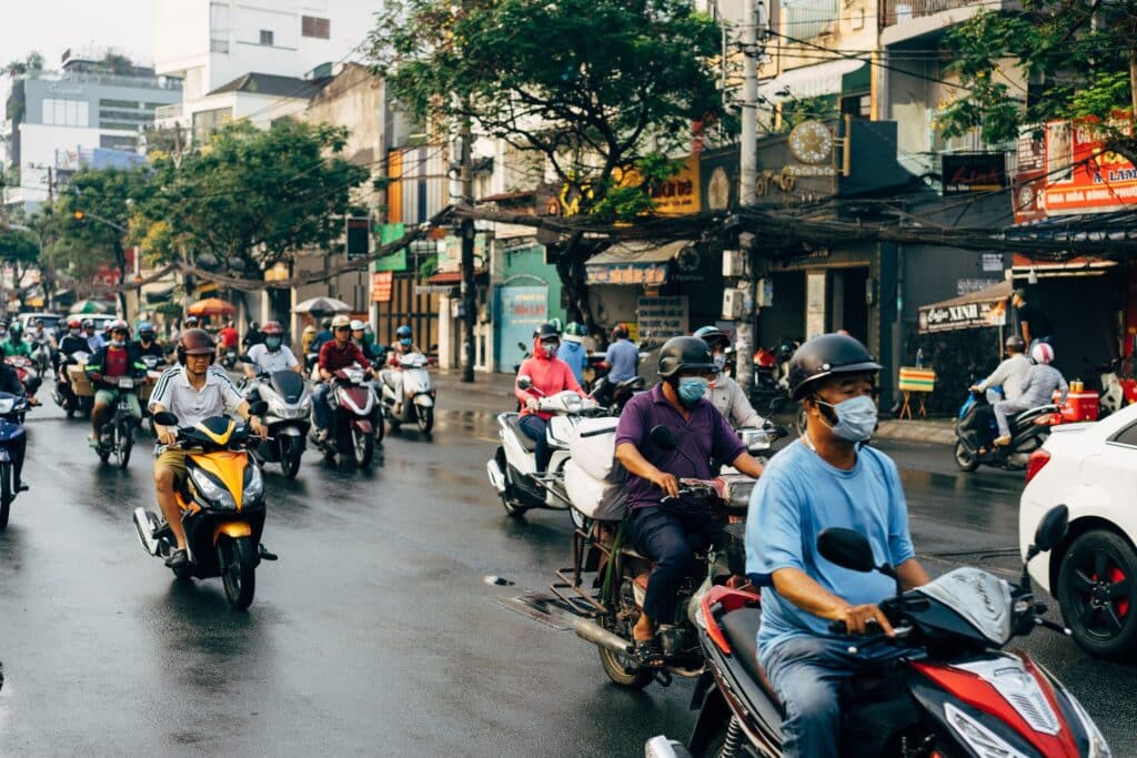 Safely Send Money to Vietnam in 5 Easy Steps - street view