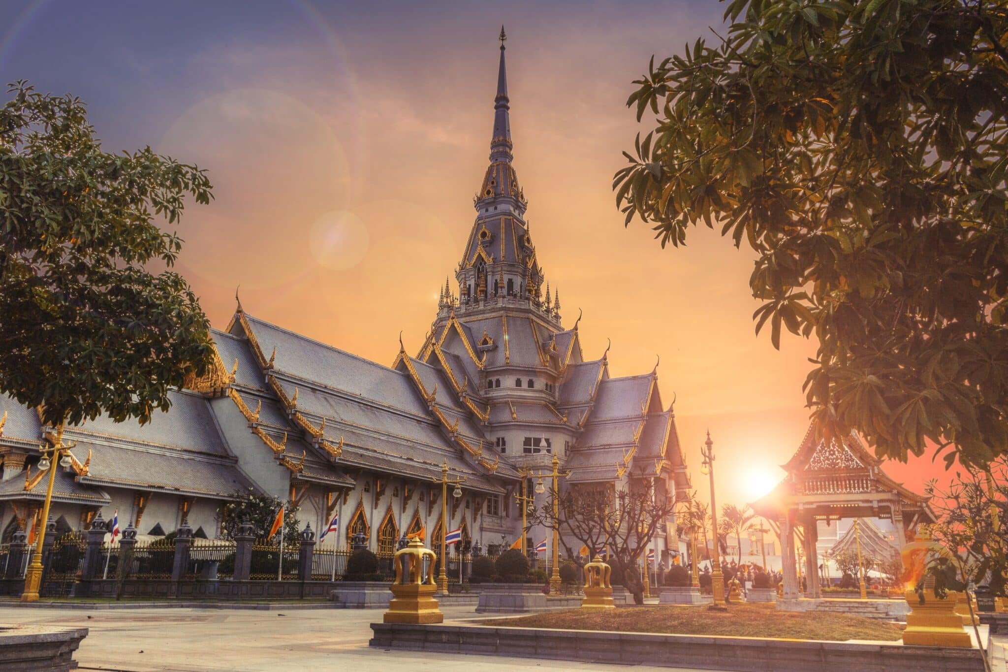 moving-to-thailand-the-expat-s-guide-beyond-borders