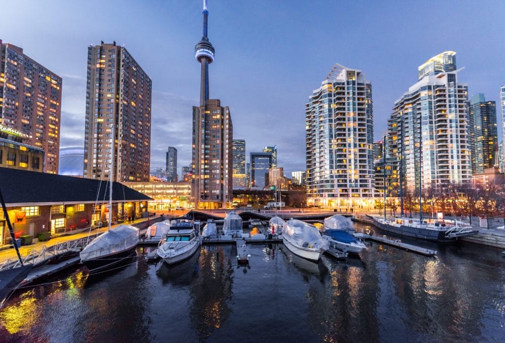 kanadische Staatsbürgerschaft: Skyline Toronto