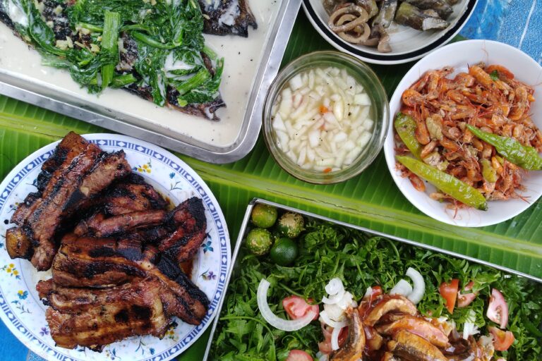 Popular Filipino foods: varieties of Filipino food on a table