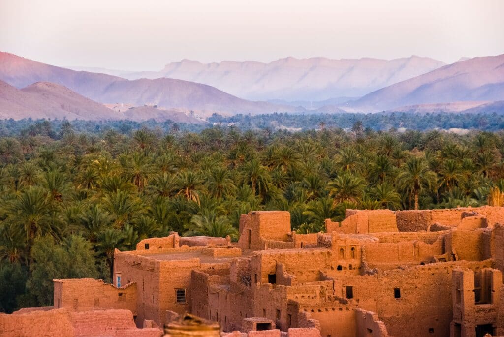 Geld nach Marokko senden: antikes Gebäude
