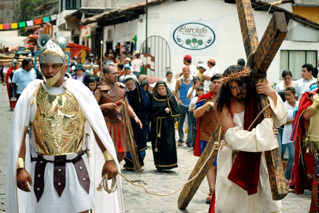 Parada ng Sinakulo sa pagdiriwang ng Semana Santa.