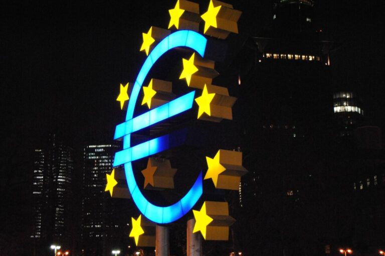 Where to Buy Stocks in France