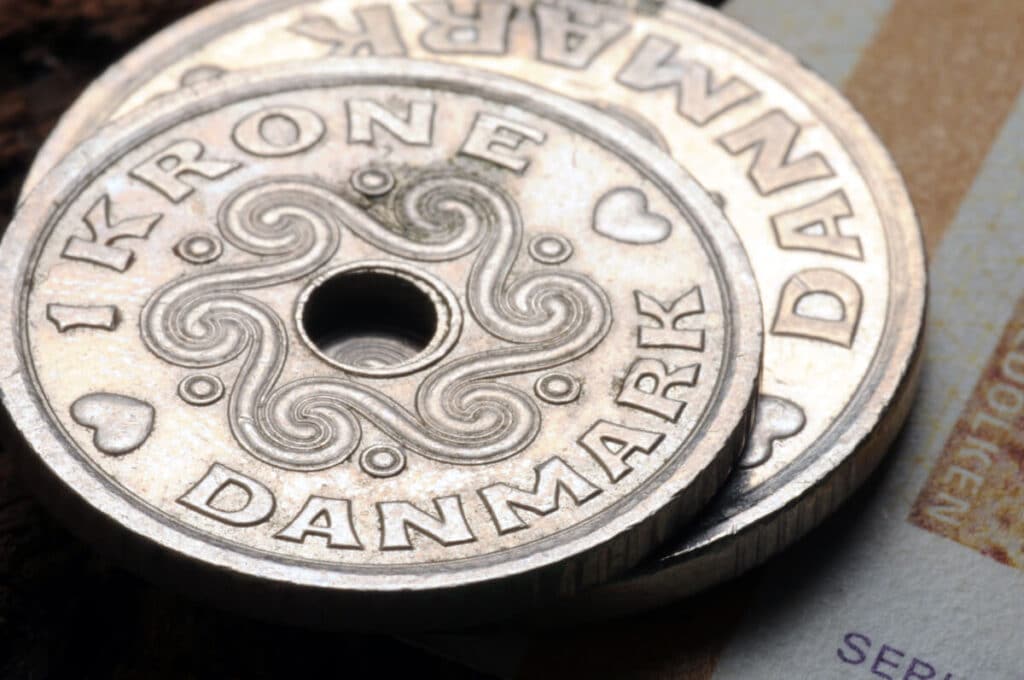 Danish krone: 2 Danish kroner