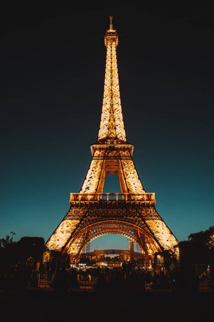 法国巴黎铁塔