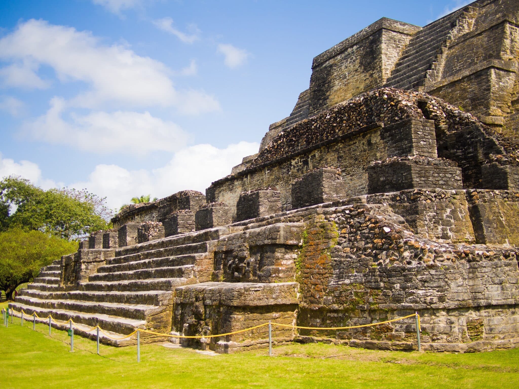 The Expat’s Guide to Moving to Belize Beyond Borders