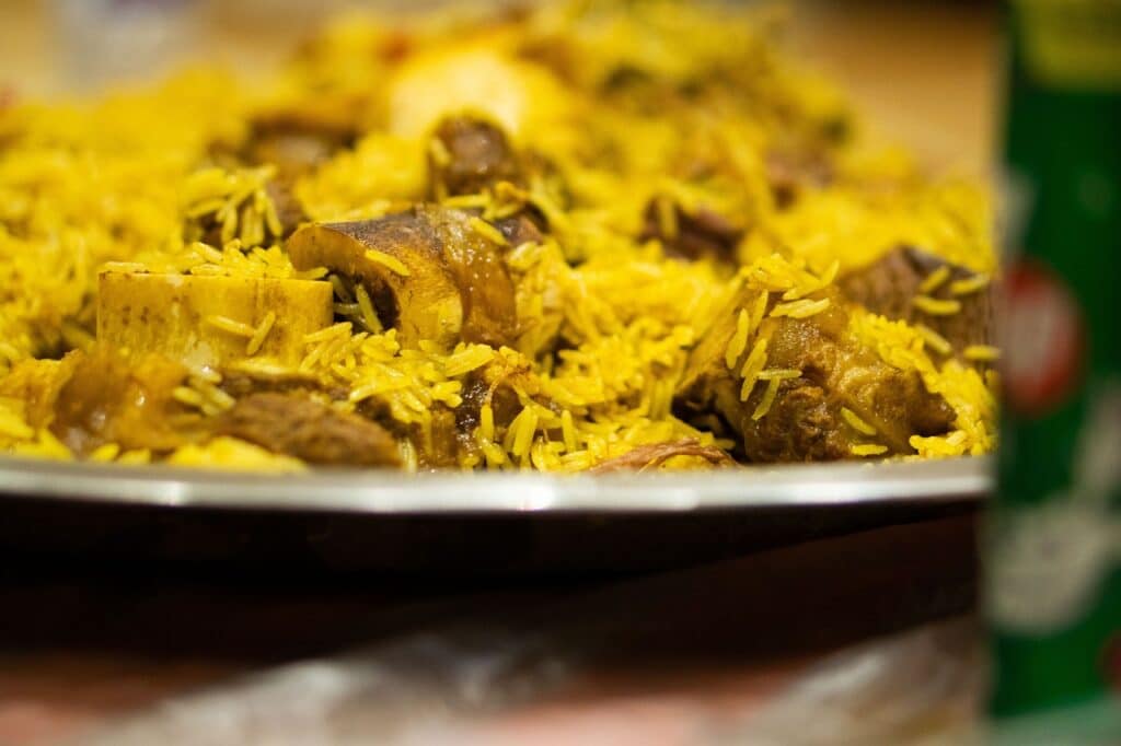 Plato de Kabsa de Arabia Saudita