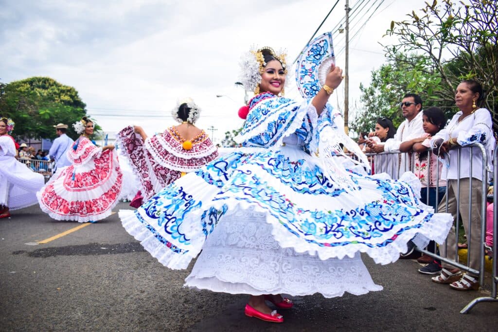 Women in traditional panamanian dresses