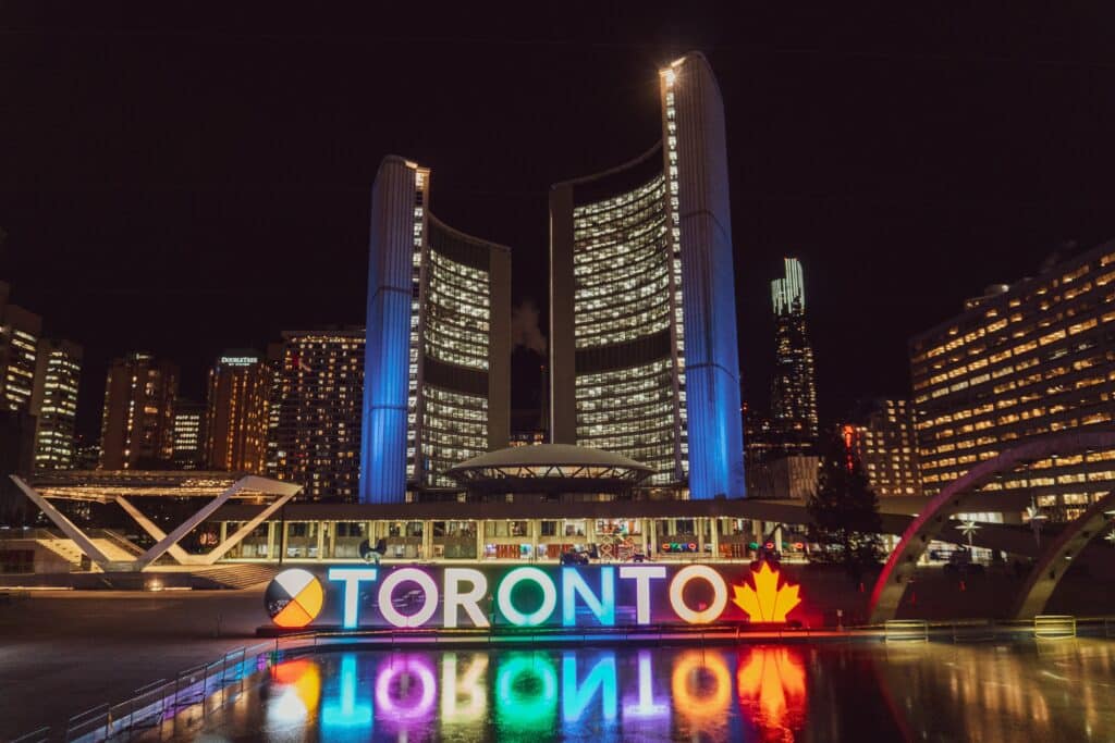 Paisaje urbano de Toronto por la noche