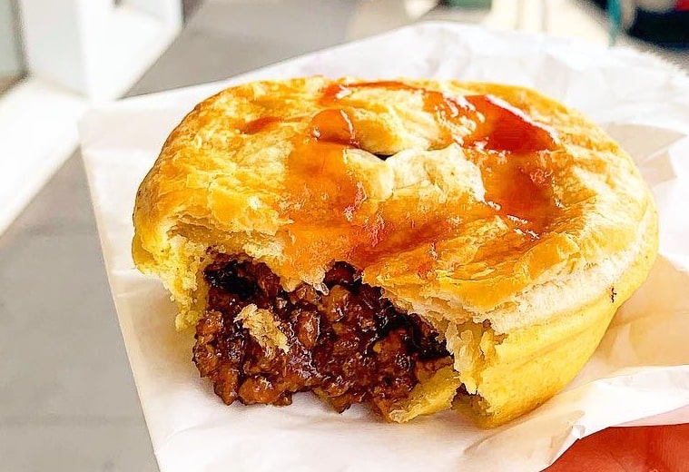 Aussie meat pie