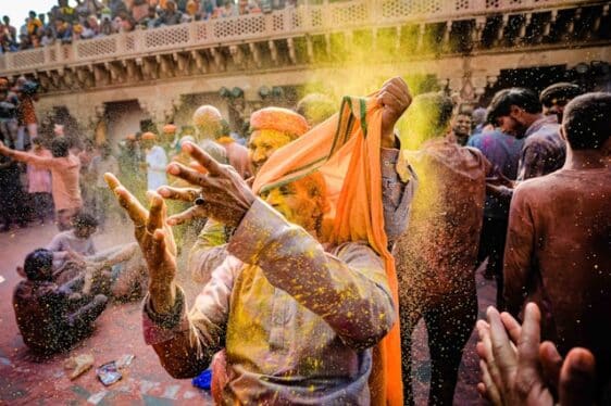 holi color festival jakarta 2025